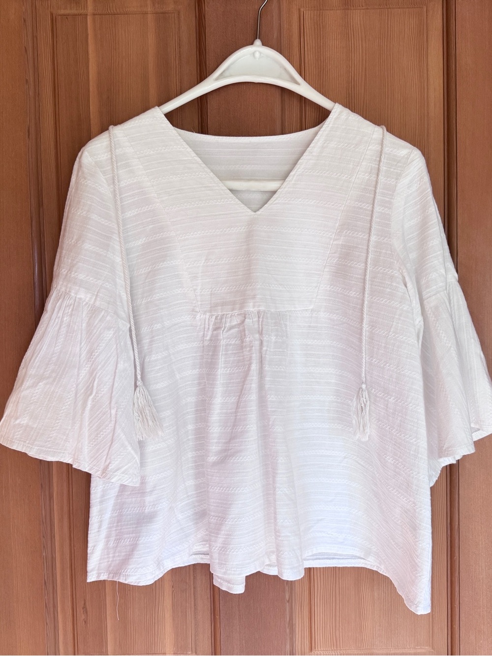 Women's White V-Neck Textured Peasant Blouse